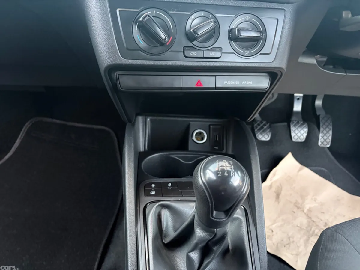 SEAT Ibiza Hatchback, Petrol, 2016, Silver