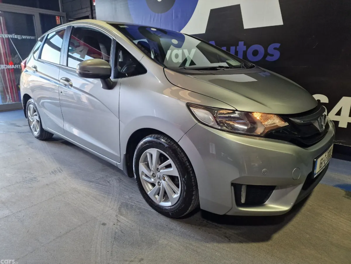 Honda Jazz Hatchback, Petrol, 2016, Silver