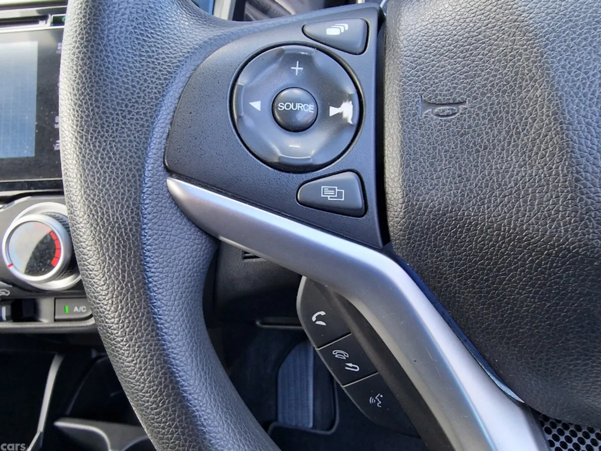 Honda Jazz Hatchback, Petrol, 2016, Silver