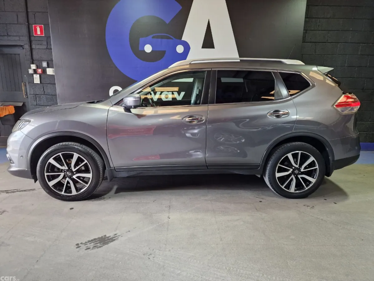 Nissan X-Trail MPV, Diesel, 2017, Grey