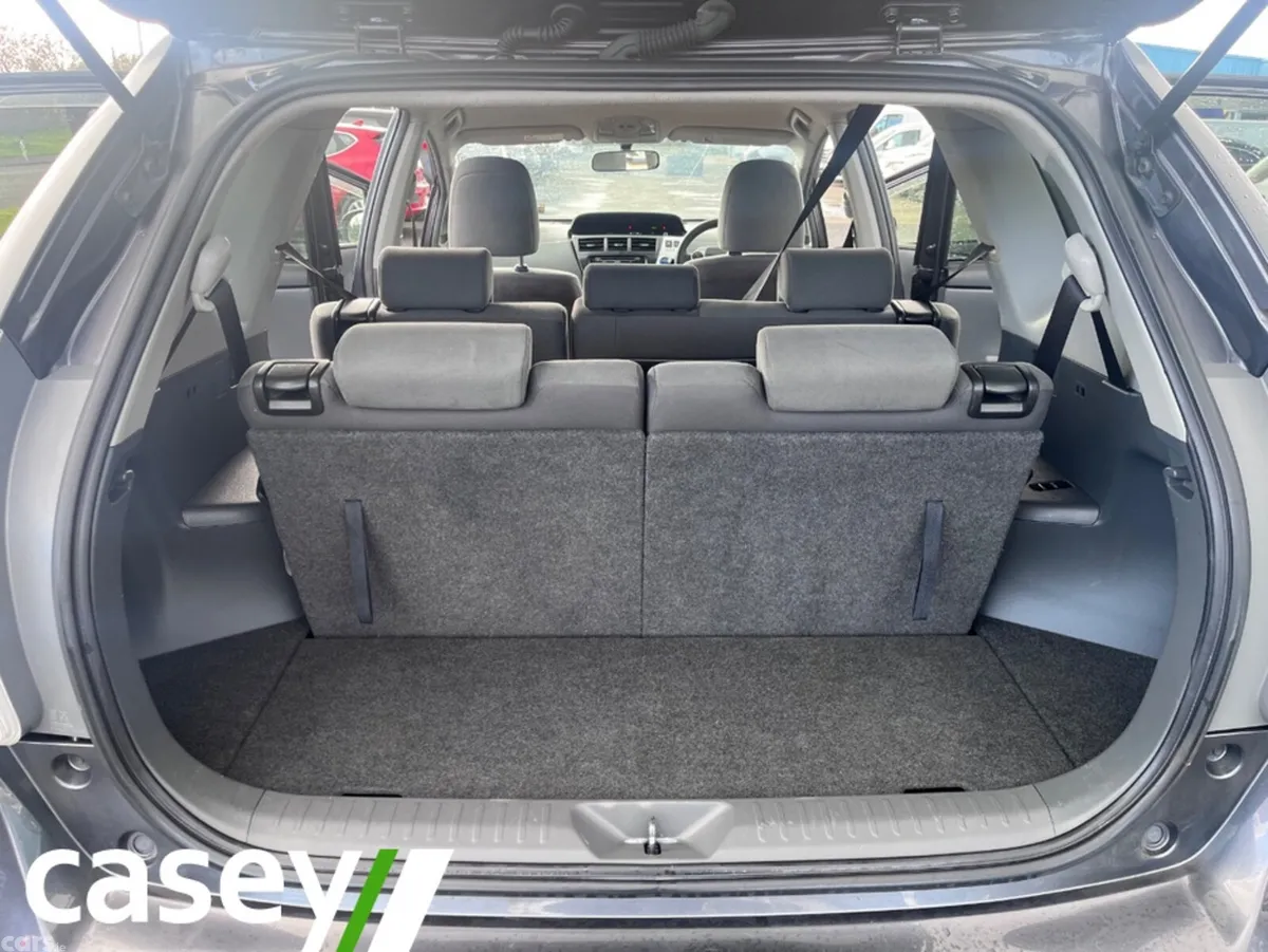 Toyota Prius MPV, Petrol Hybrid, 2014, Grey