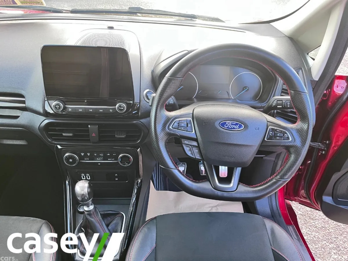 Ford EcoSport Hatchback, Petrol, 2019, Red