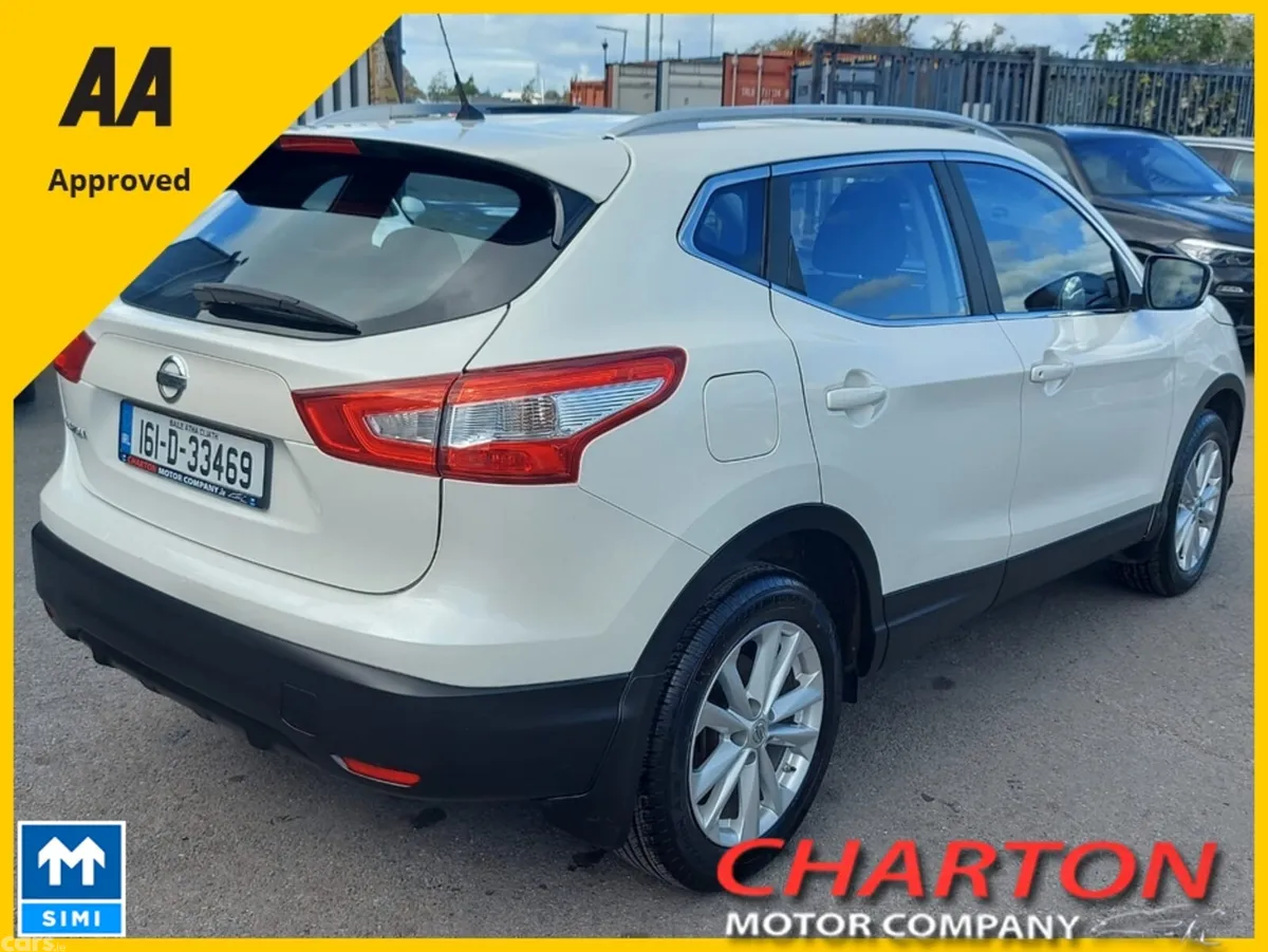Nissan Qashqai MPV, Petrol, 2016, White