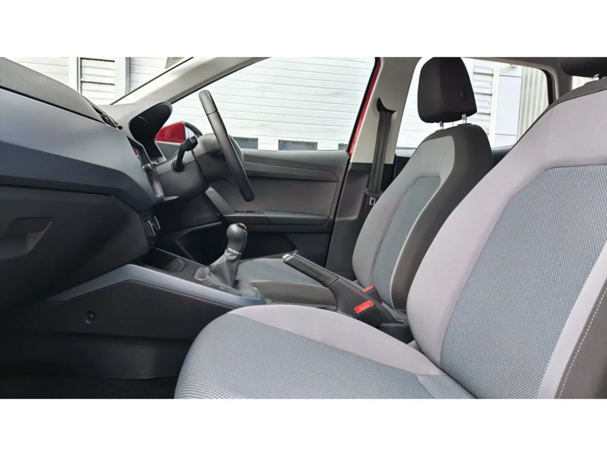 SEAT Arona Hatchback, Petrol, 2019, Black
