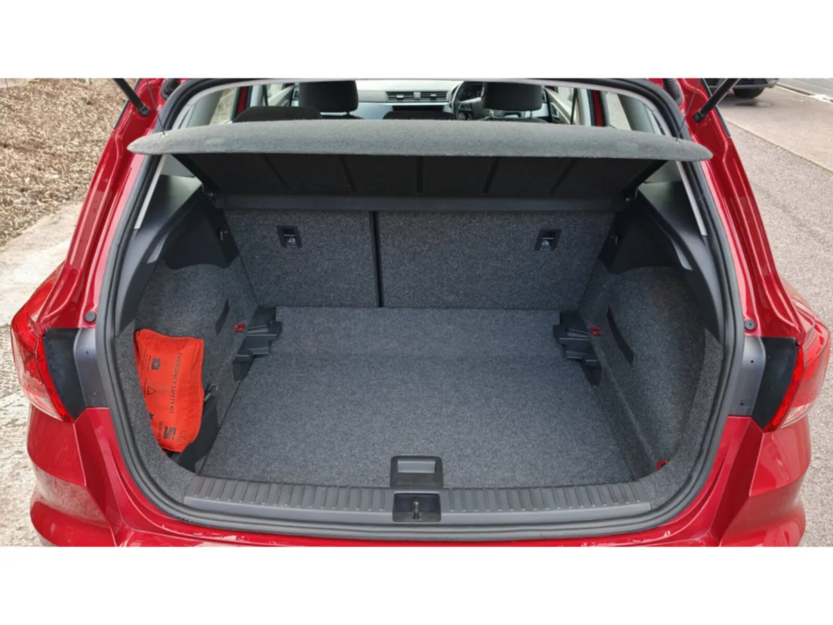 SEAT Arona Hatchback, Petrol, 2019, Black