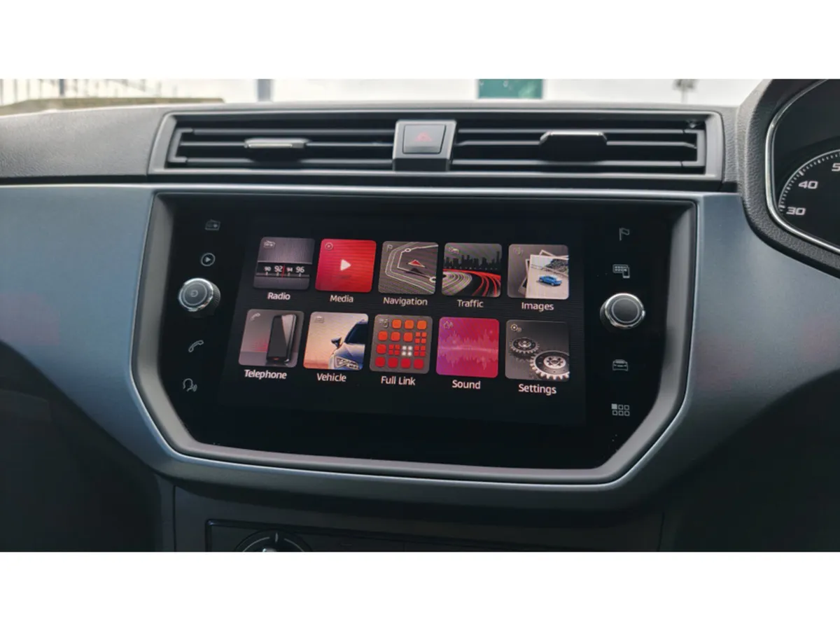 SEAT Arona Hatchback, Petrol, 2019, Black