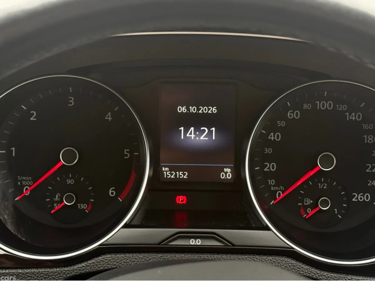 Volkswagen Passat Saloon, Diesel, 2021, Grey