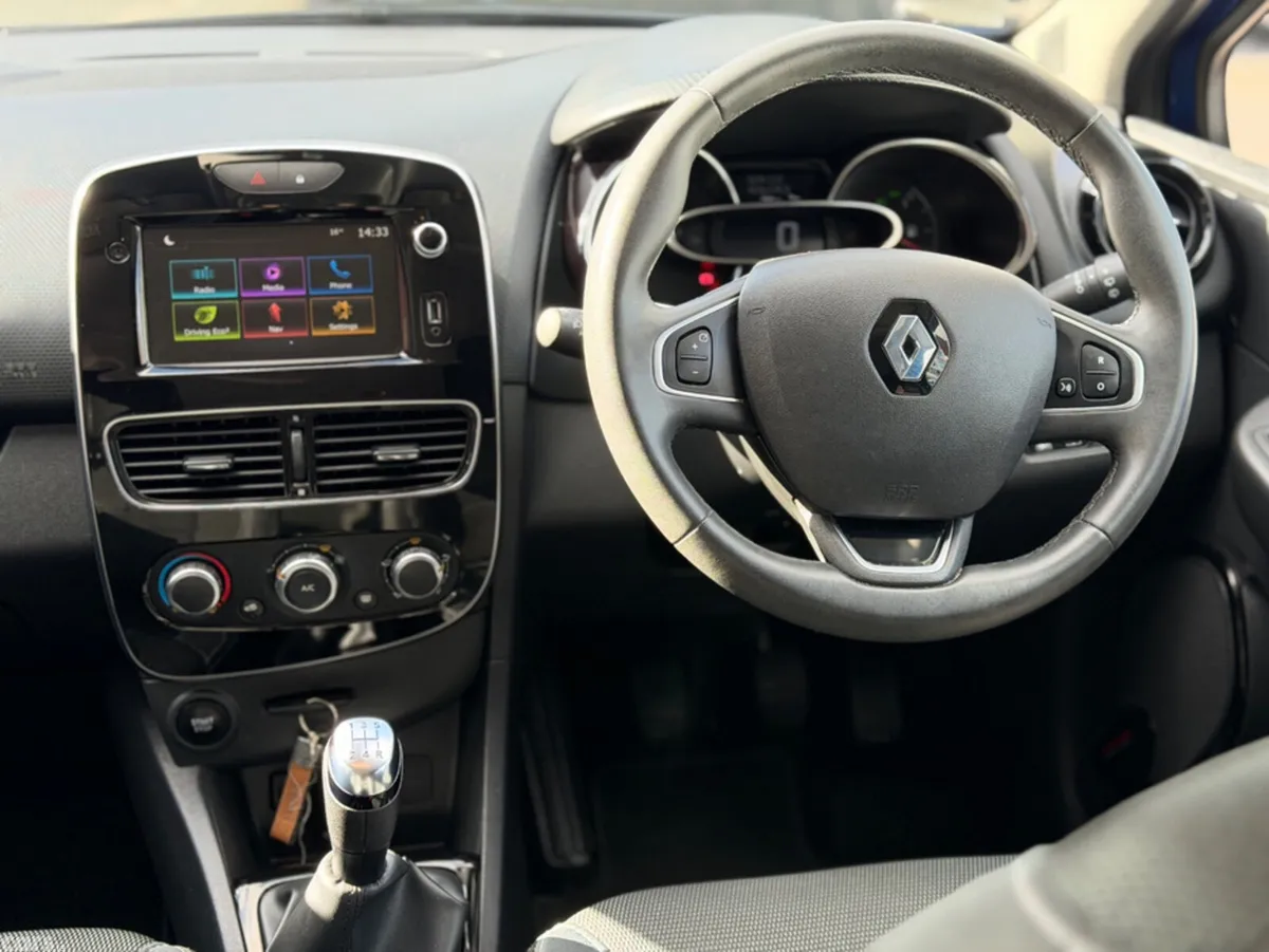 Renault Clio Hatchback, Petrol, 2019, Blue