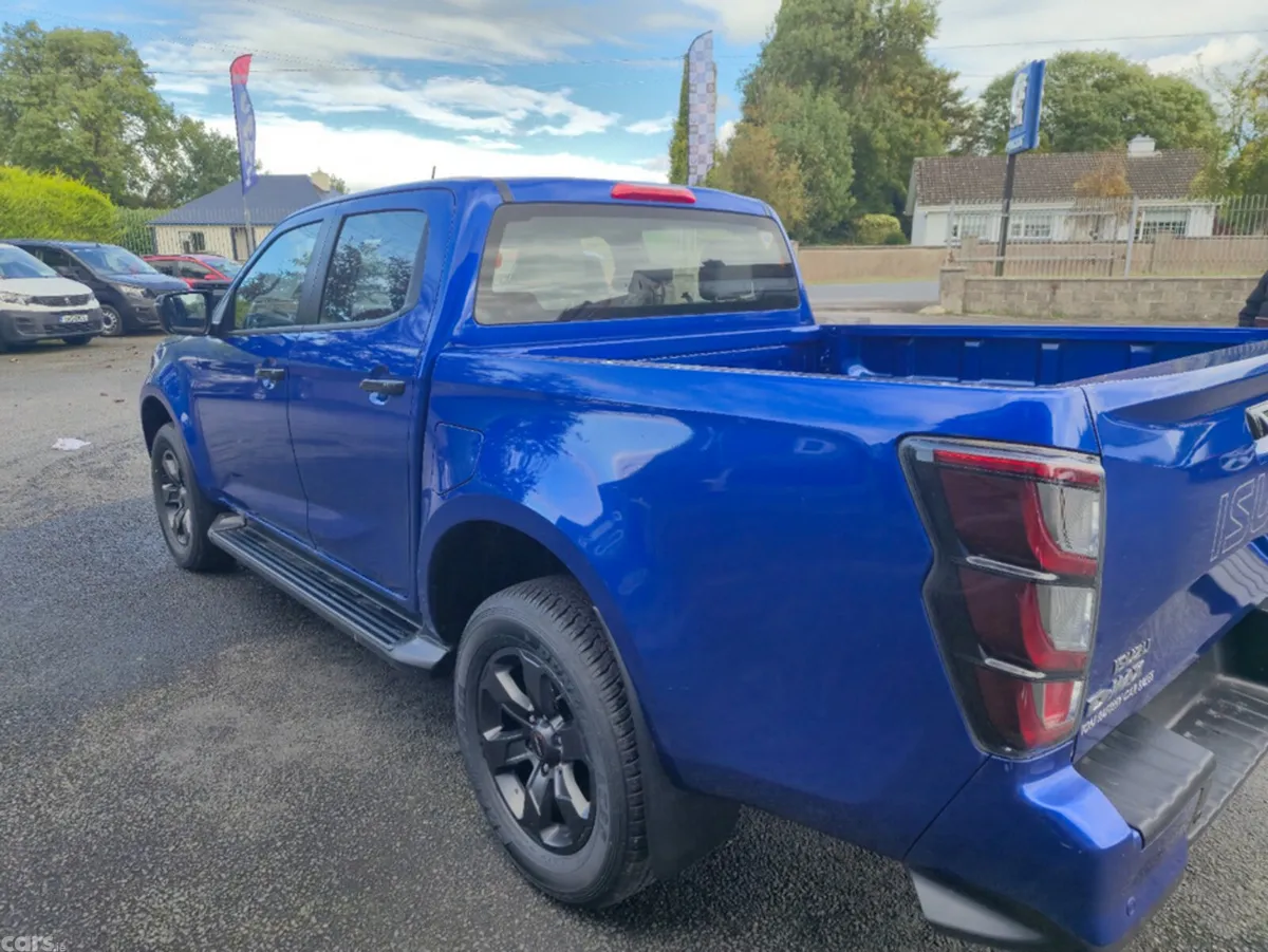 Isuzu D-Max Pick Up, Diesel, 2026, Blue
