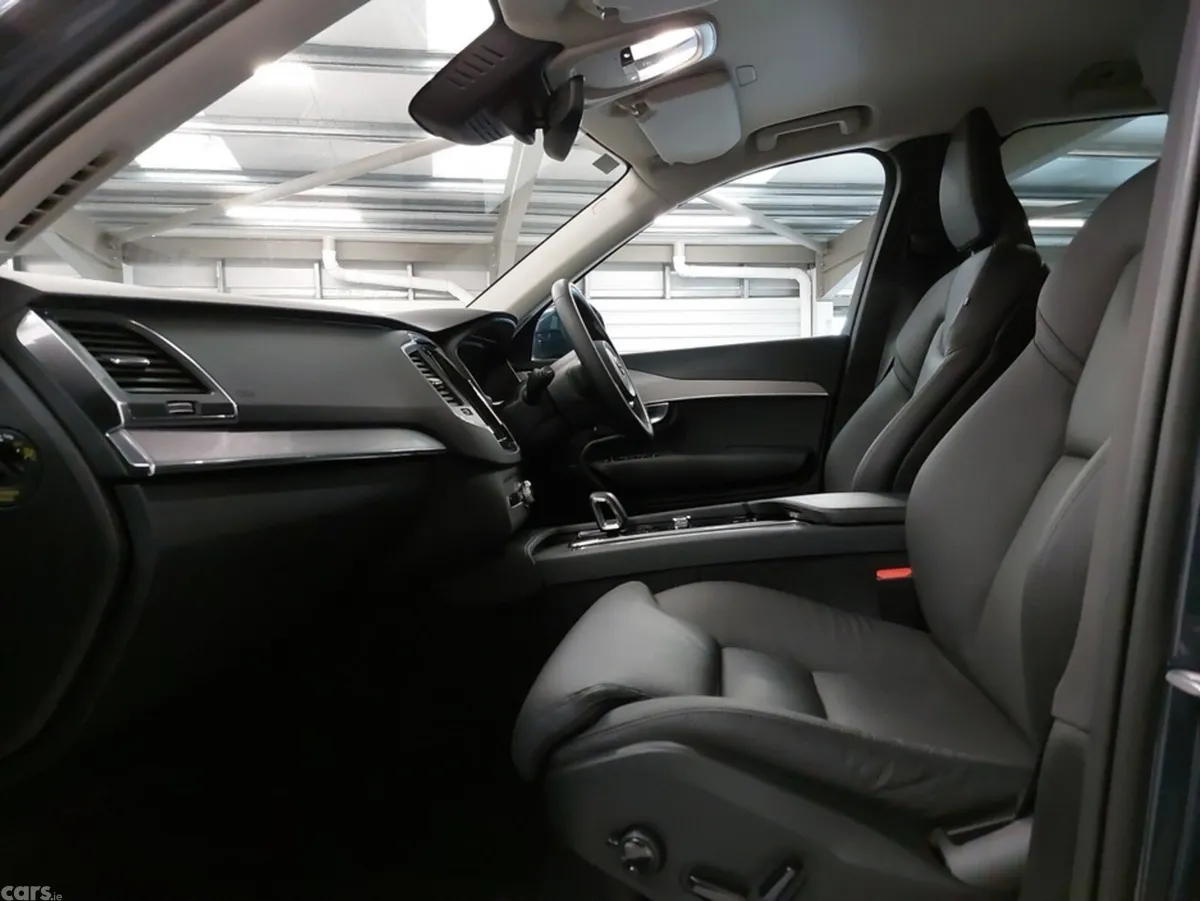 Volvo XC90 SUV, Petrol Plug-in Hybrid, 2024, Blue