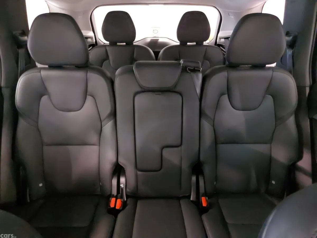 Volvo XC90 SUV, Petrol Plug-in Hybrid, 2024, Blue
