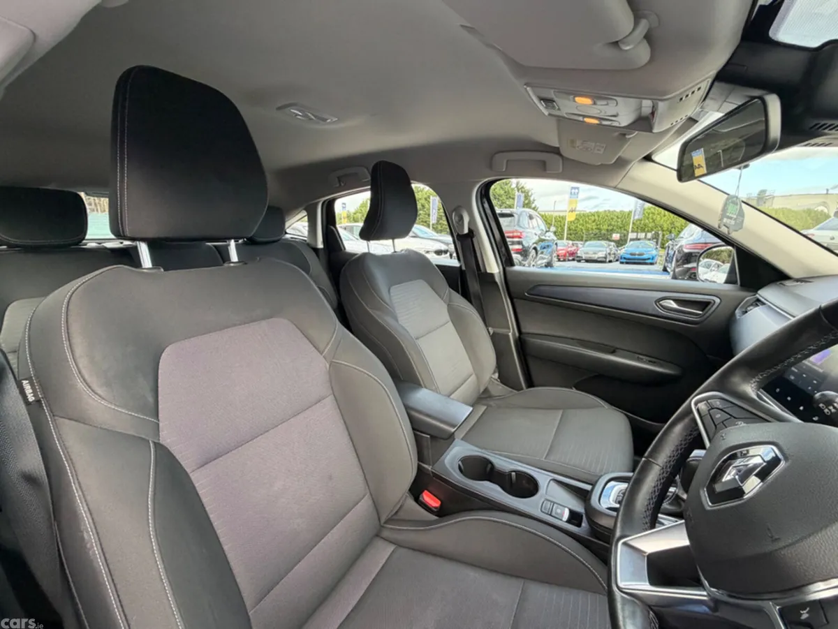 Renault Arkana SUV, Petrol Hybrid, 2022, Black