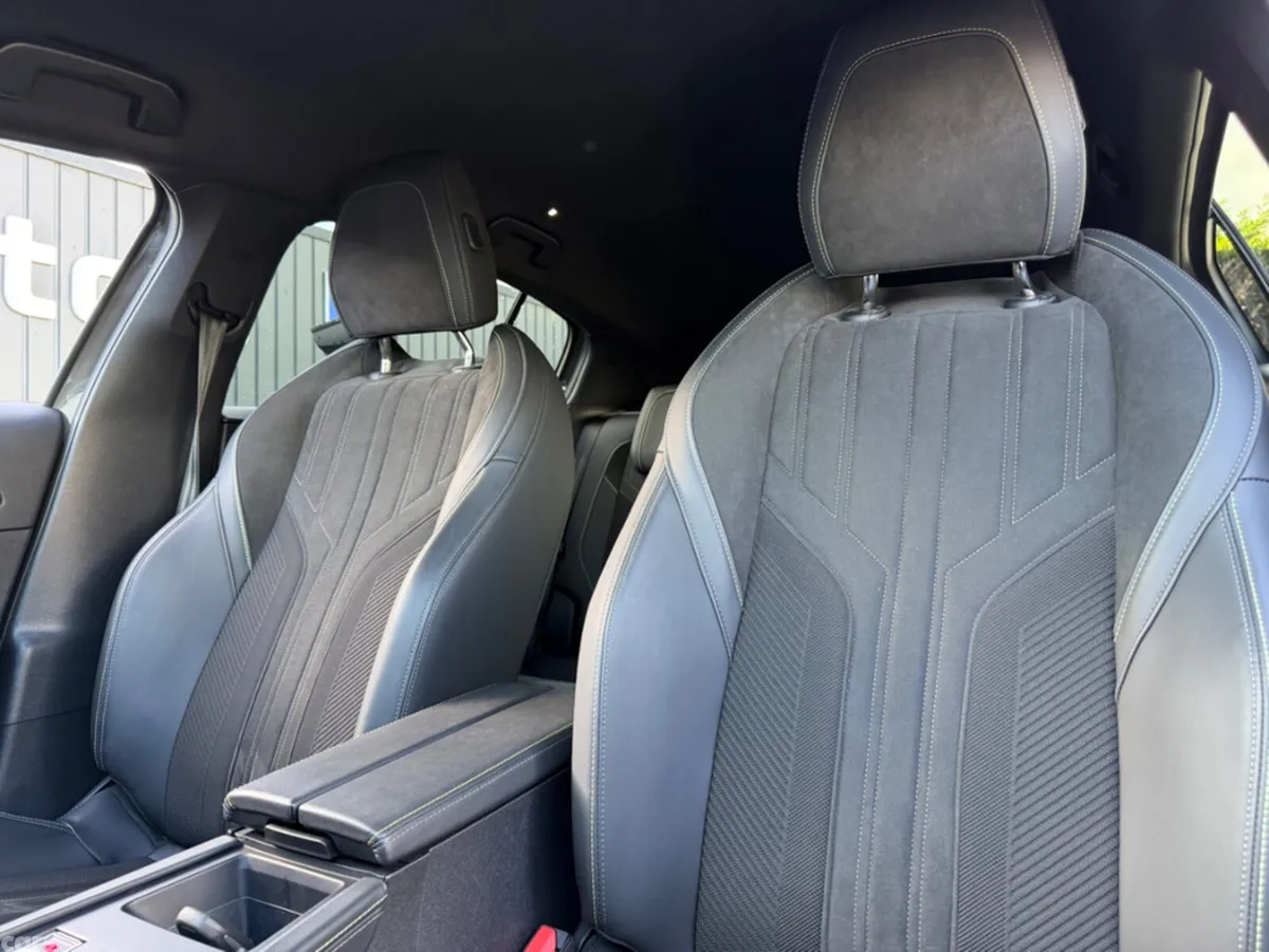 Peugeot 408 Hatchback, Petrol, 2024, Grey