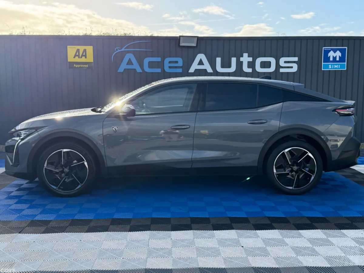 Peugeot 408 Hatchback, Petrol, 2024, Grey