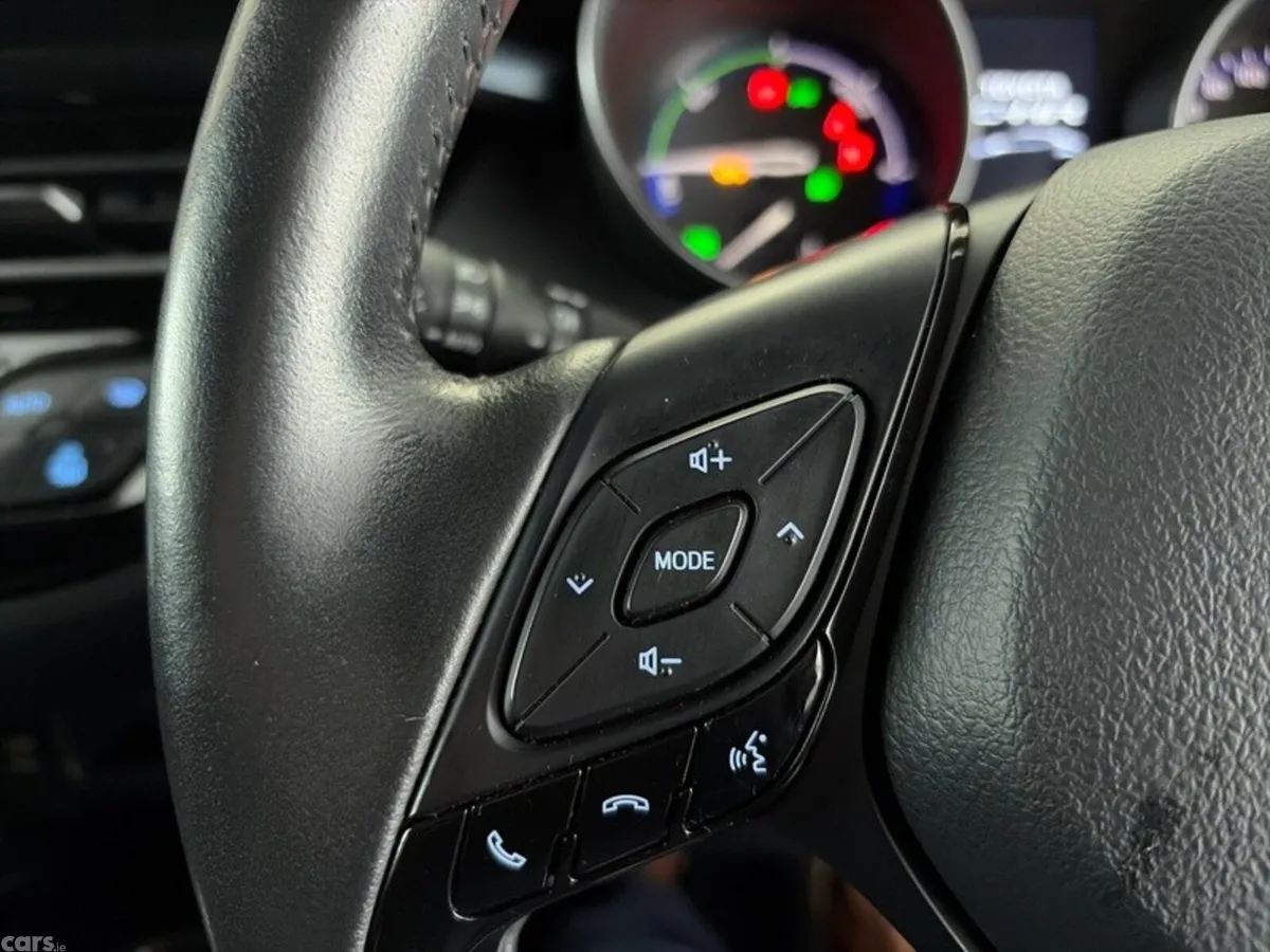 Toyota C-HR SUV, Petrol Hybrid, 2022, Grey