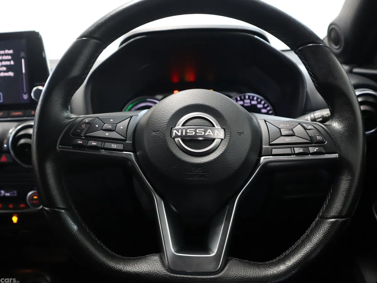 Nissan Juke SUV, Petrol Hybrid, 2024, Black