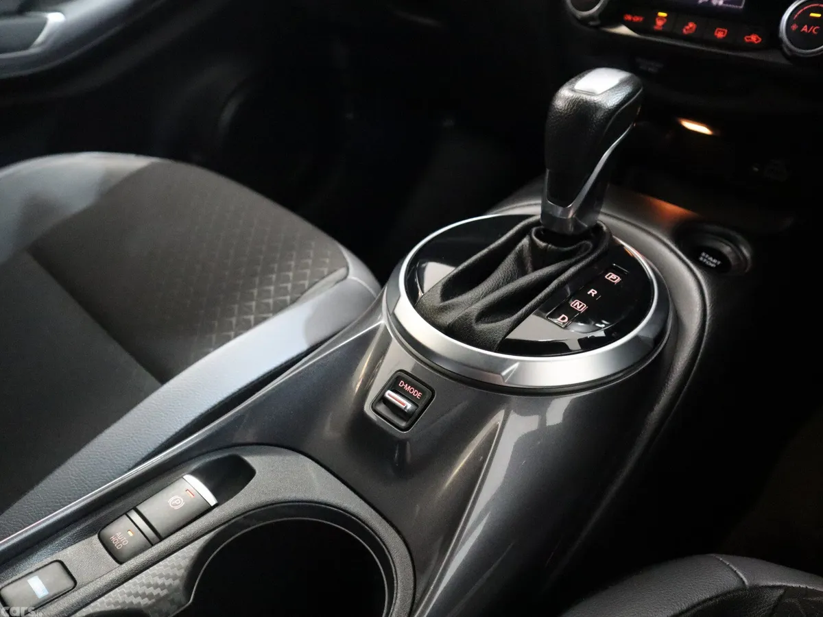 Nissan Juke SUV, Petrol Hybrid, 2024, Black
