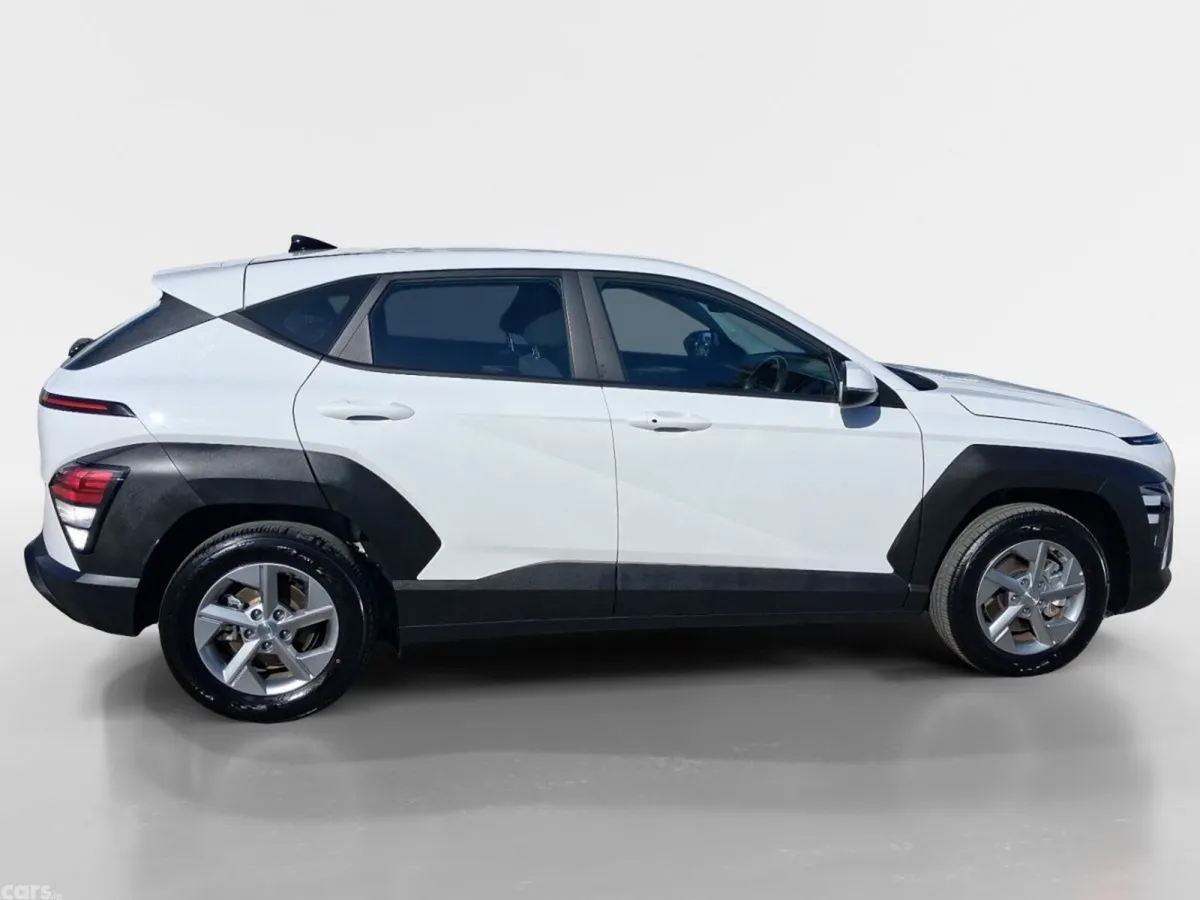 Hyundai KONA MPV, Petrol Hybrid, 2026, White