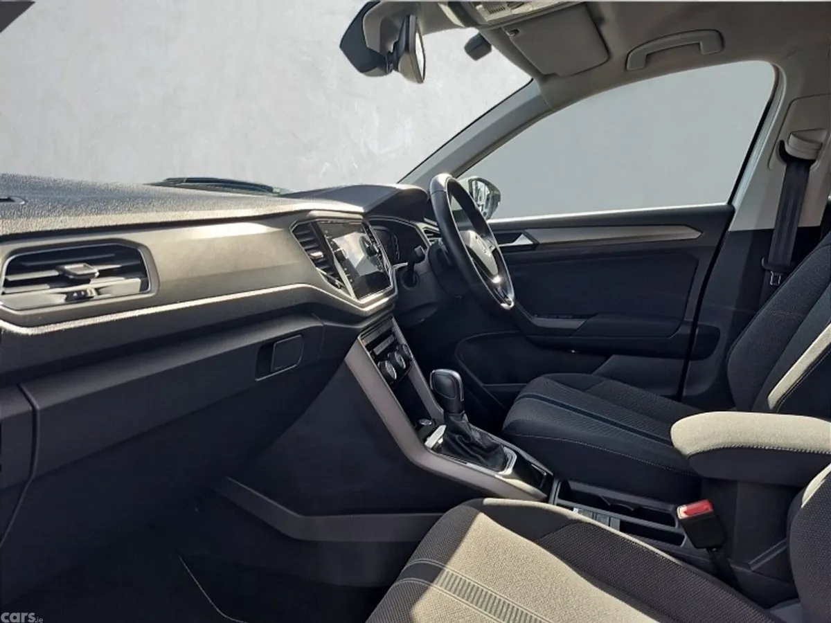 Volkswagen T-Roc SUV, Diesel, 2020, White