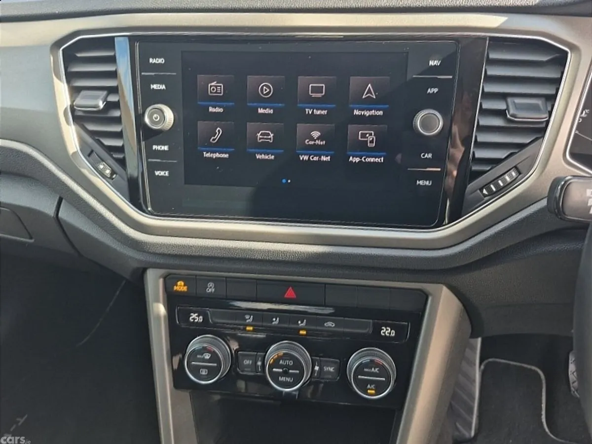 Volkswagen T-Roc SUV, Diesel, 2020, White