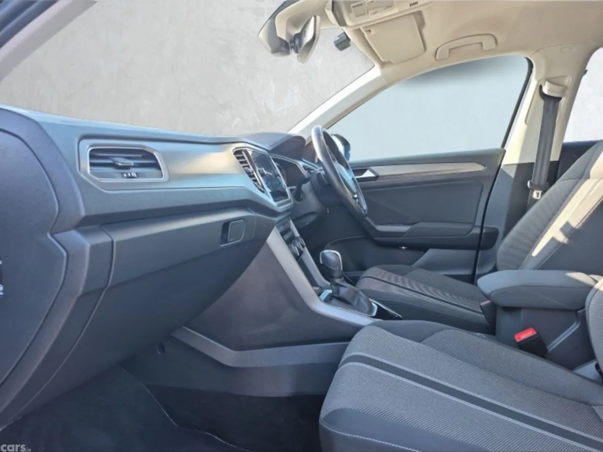 Volkswagen T-Roc SUV, Diesel, 2020, Black