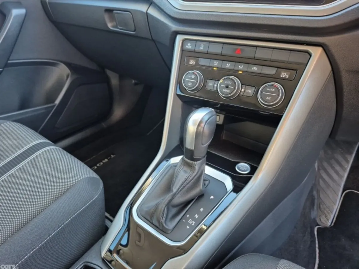 Volkswagen T-Roc SUV, Diesel, 2020, Black
