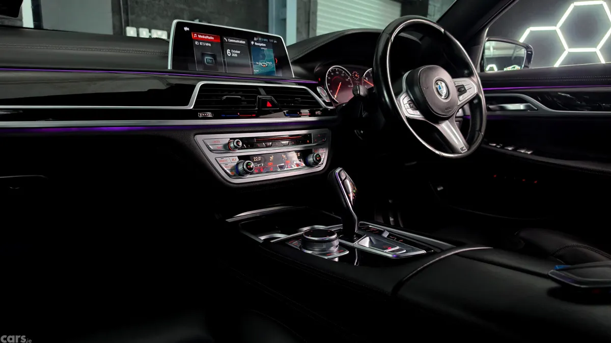 BMW 7-Series Saloon, Diesel, 2019, Silver