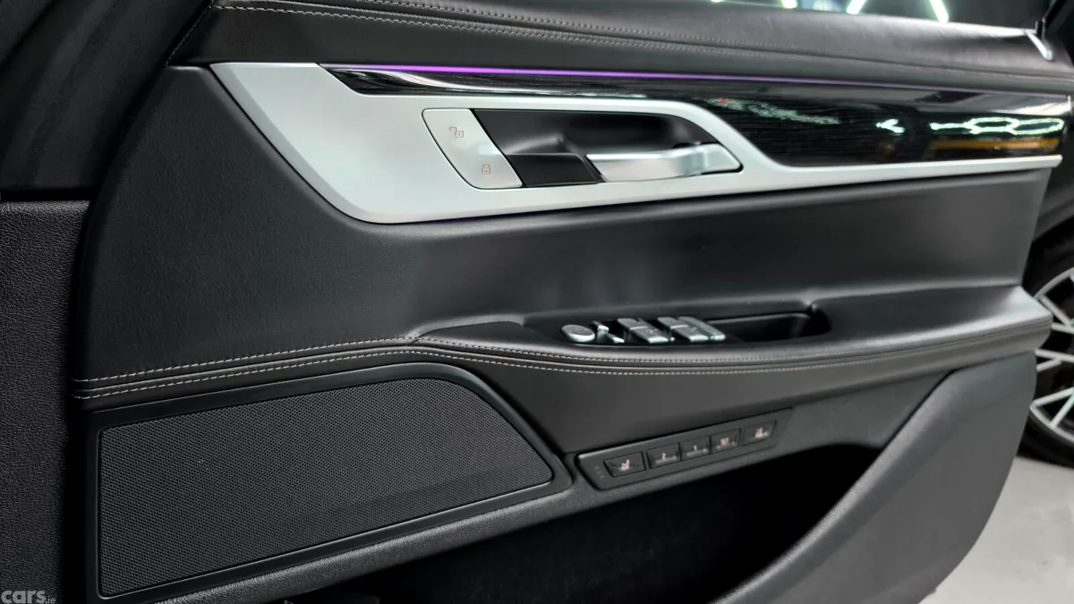 BMW 7-Series Saloon, Diesel, 2019, Silver