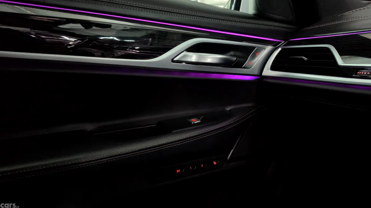 BMW 7-Series Saloon, Diesel, 2019, Silver