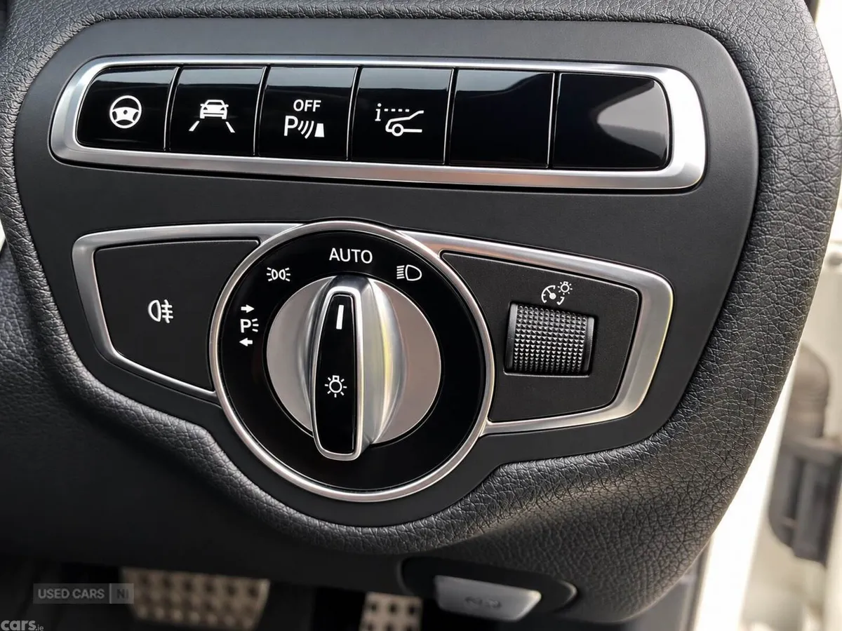 Mercedes-Benz C-Class , Petrol, 2015, White