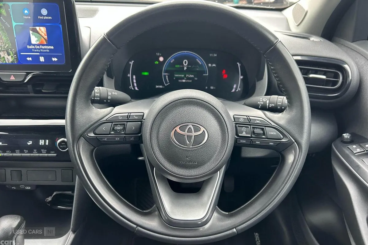 Toyota Yaris Cross SUV, Petrol Hybrid, 2024, White