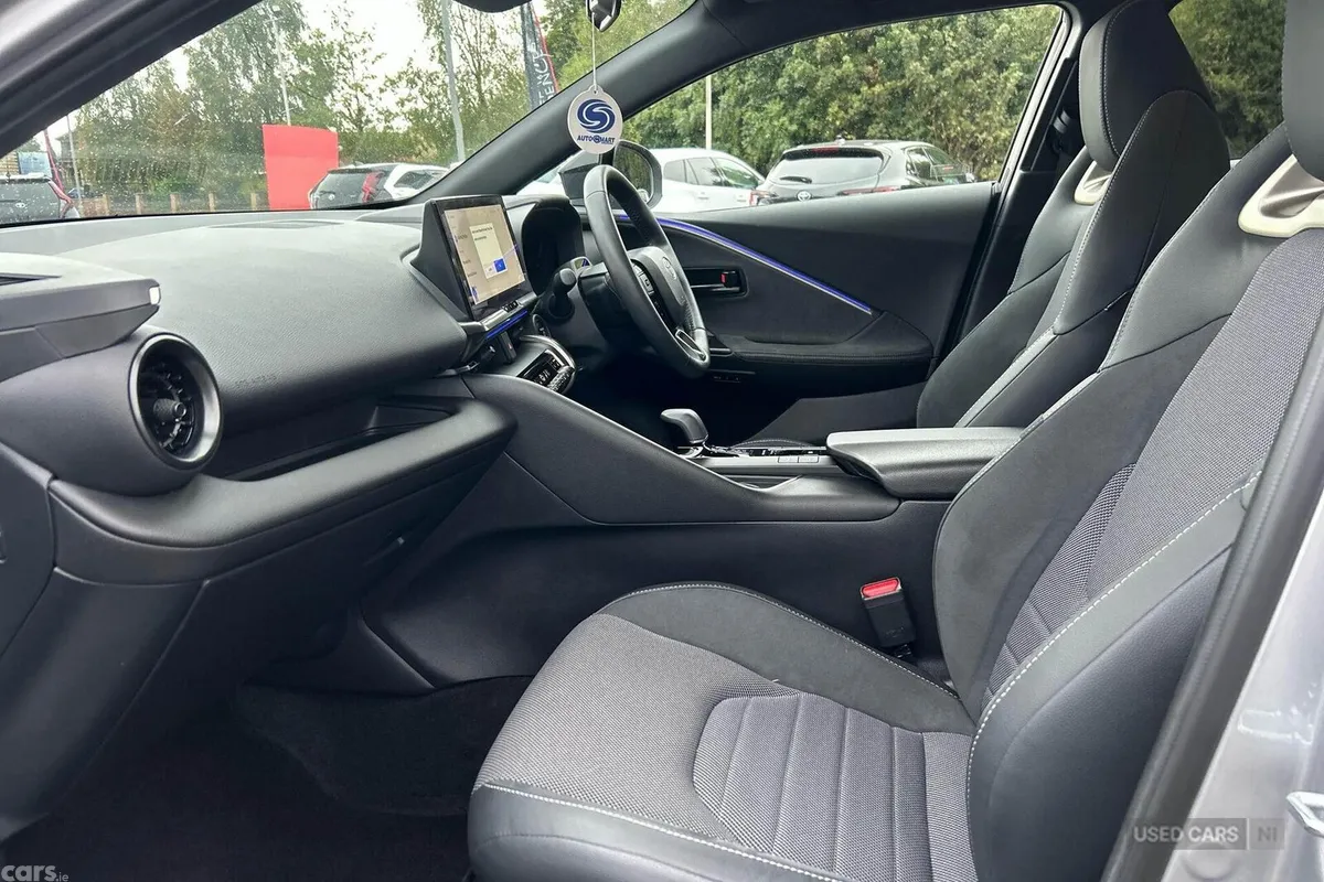 Toyota C-HR SUV, Petrol Plug-in Hybrid, 2024, Silver