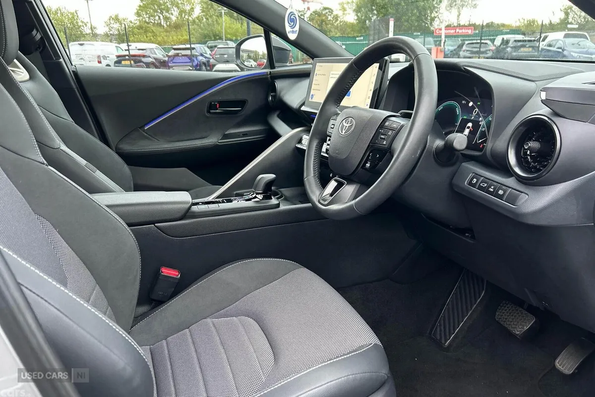 Toyota C-HR SUV, Petrol Plug-in Hybrid, 2024, Silver