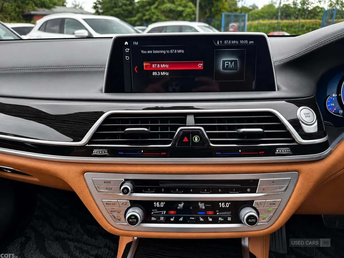 BMW 7-Series , Petrol Hybrid, 2017, Blue