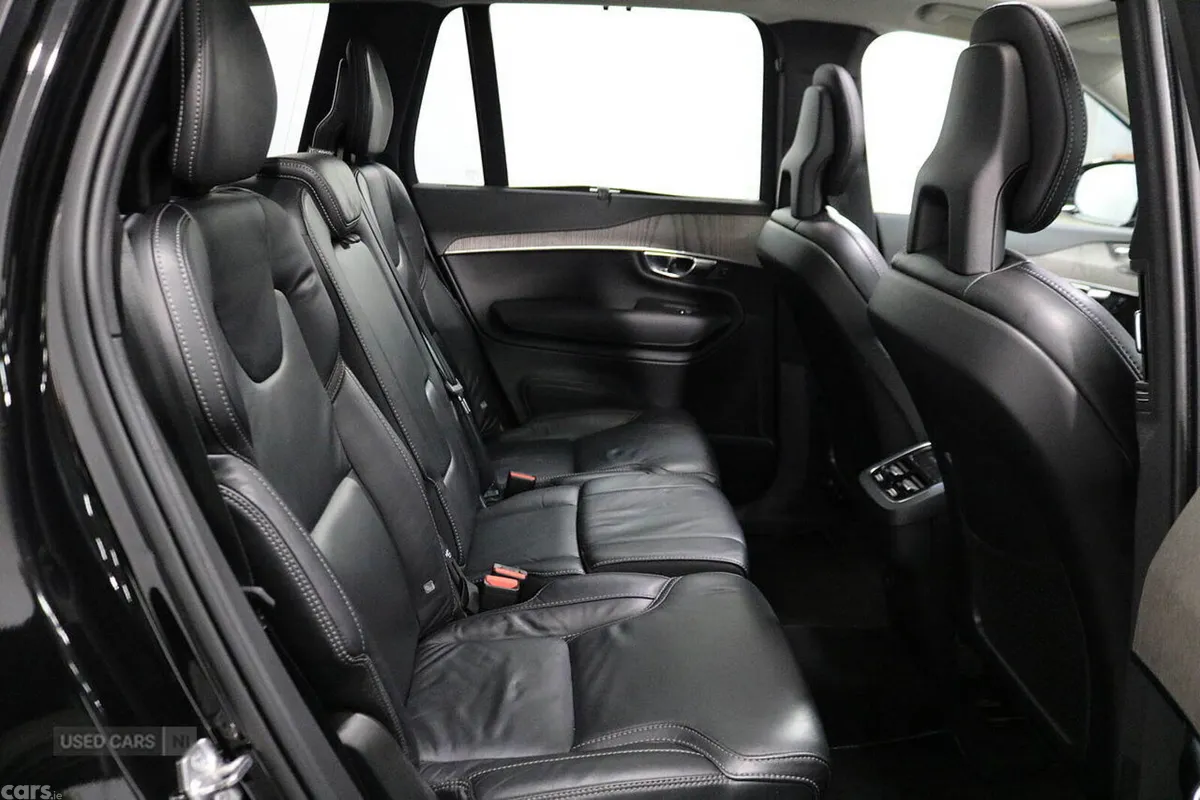Volvo XC90 SUV, Diesel Hybrid, 2021, Black