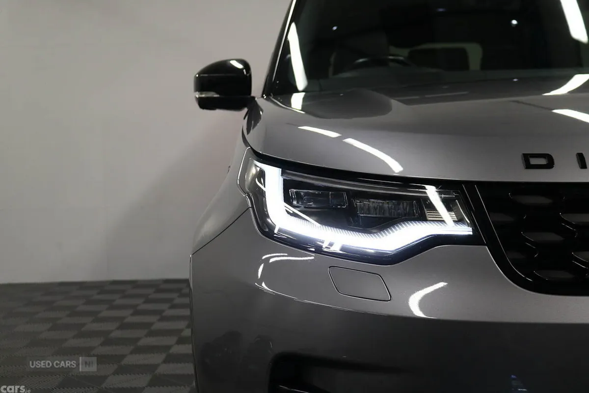 Land Rover Discovery SUV, Diesel, 2023, Grey