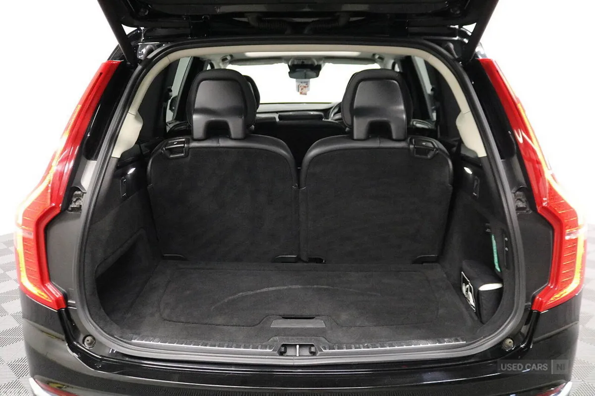 Volvo XC90 SUV, Diesel Hybrid, 2021, Black