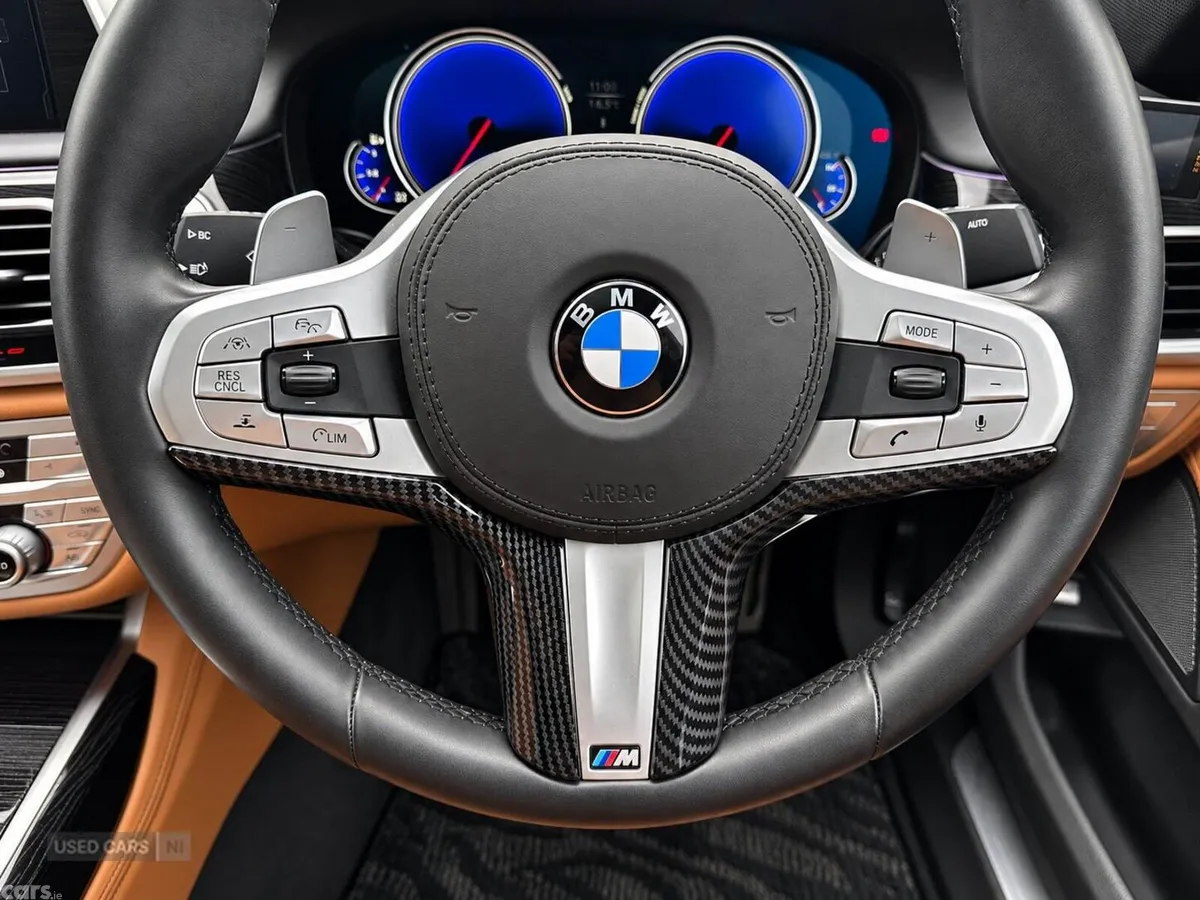 BMW 7-Series , Petrol Hybrid, 2017, Blue