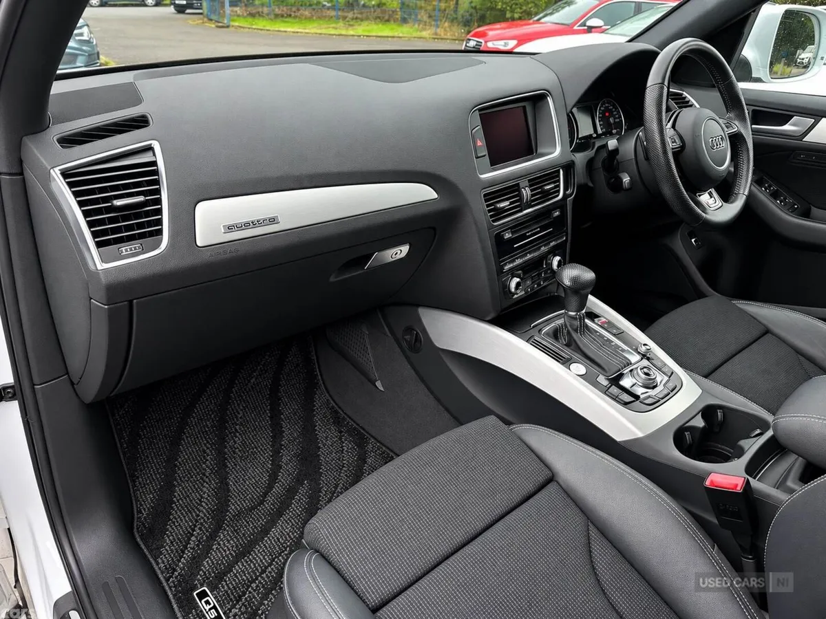 Audi Q5 , Petrol, 2013, 