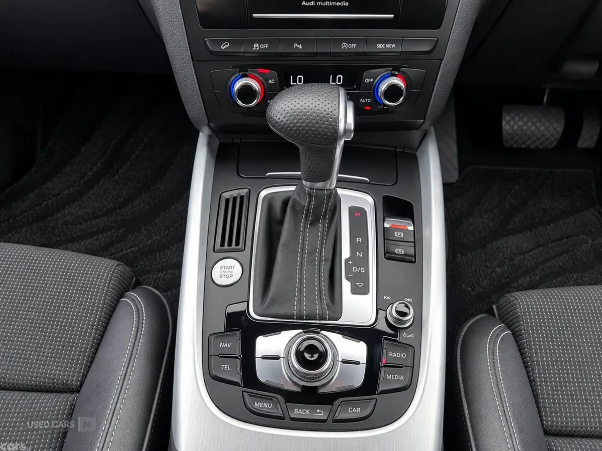 Audi Q5 , Petrol, 2013, 