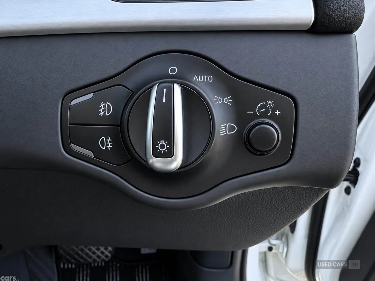 Audi A4 , Petrol, 2015, White
