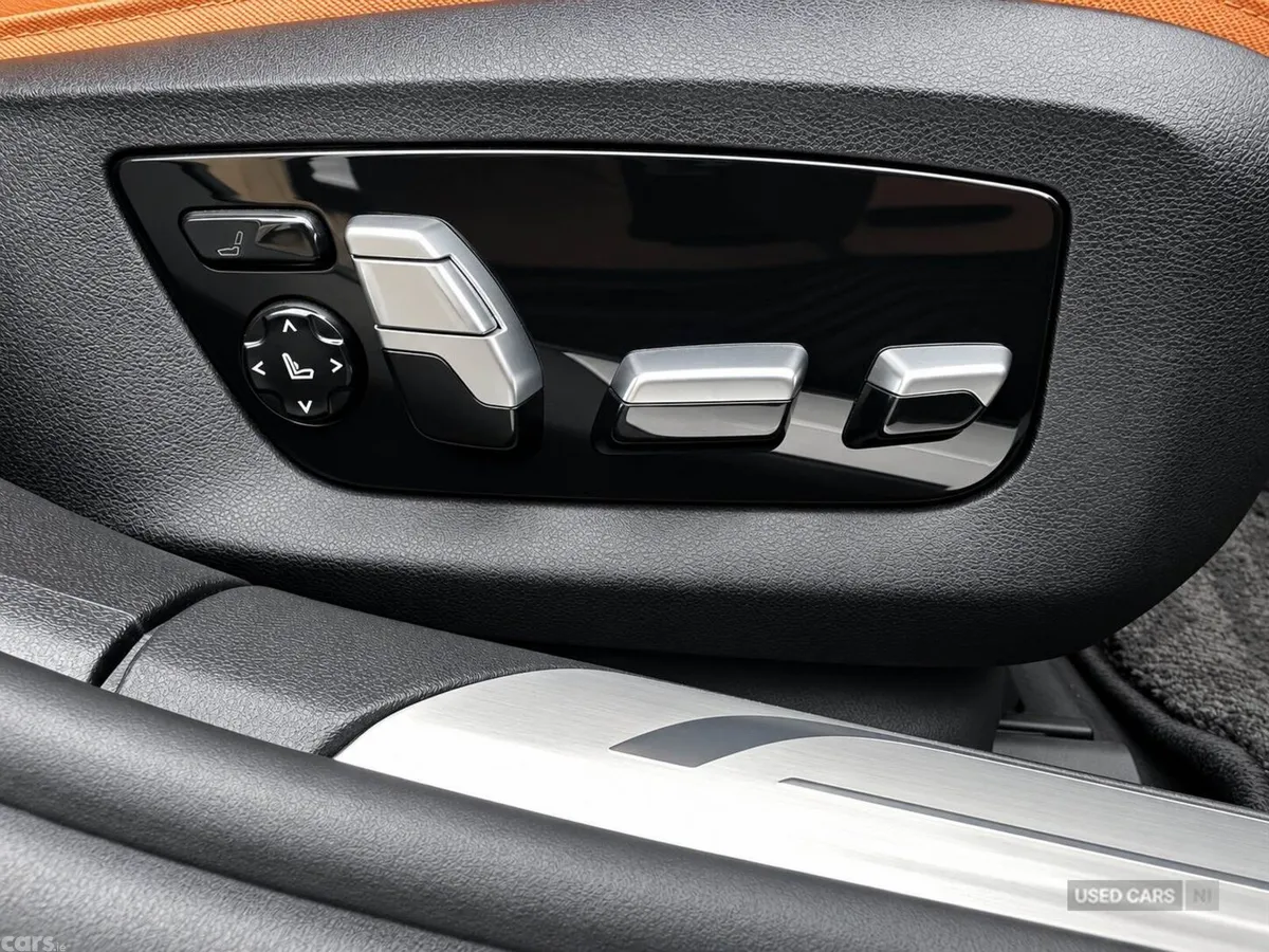 BMW 7-Series , Petrol Hybrid, 2017, Blue