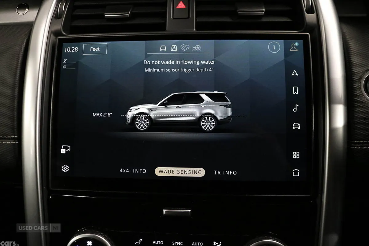 Land Rover Discovery SUV, Diesel, 2023, Grey