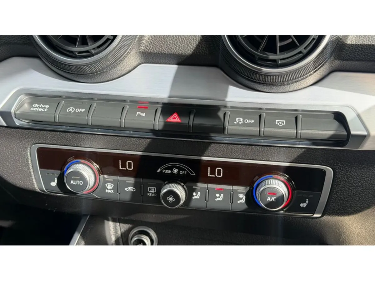 Audi Q2 SUV, Petrol, 2019, White