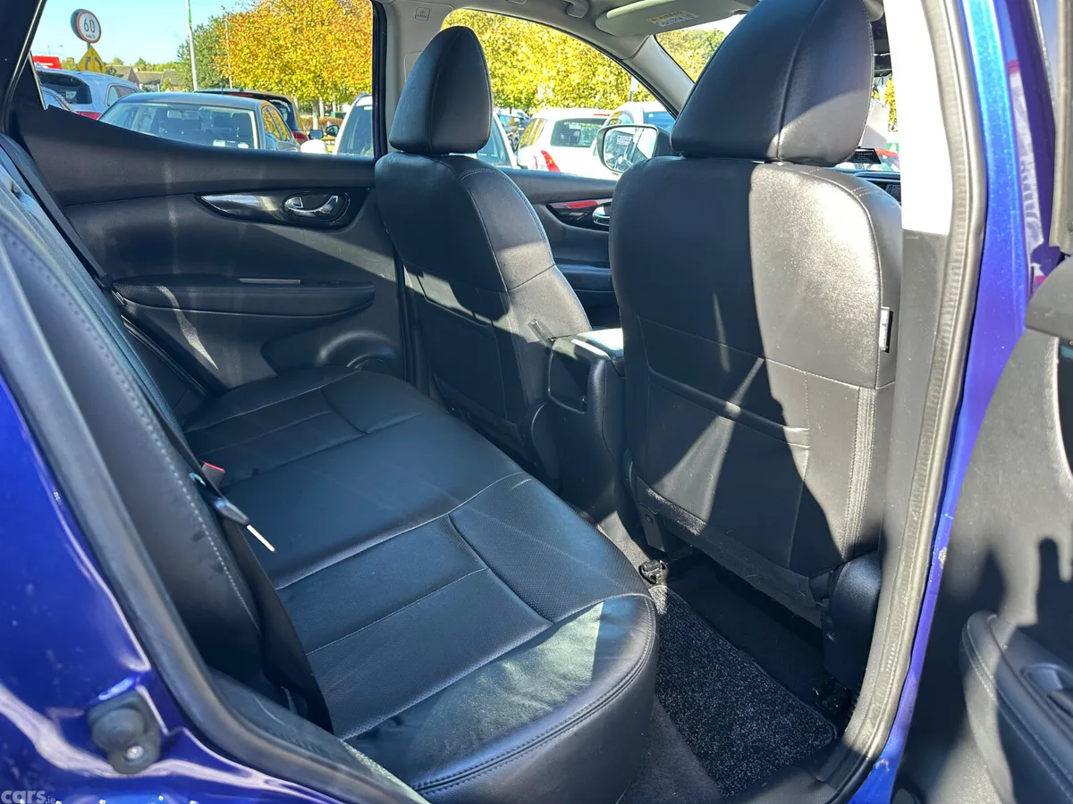 Nissan Qashqai SUV, Petrol, 2017, Blue