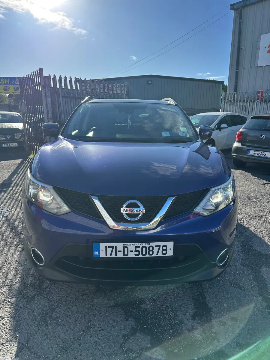 Nissan Qashqai SUV, Petrol, 2017, Blue