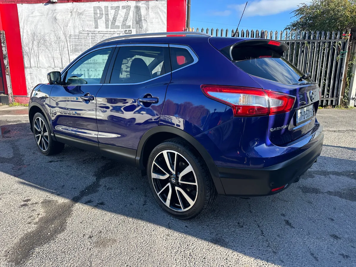 Nissan Qashqai SUV, Petrol, 2017, Blue
