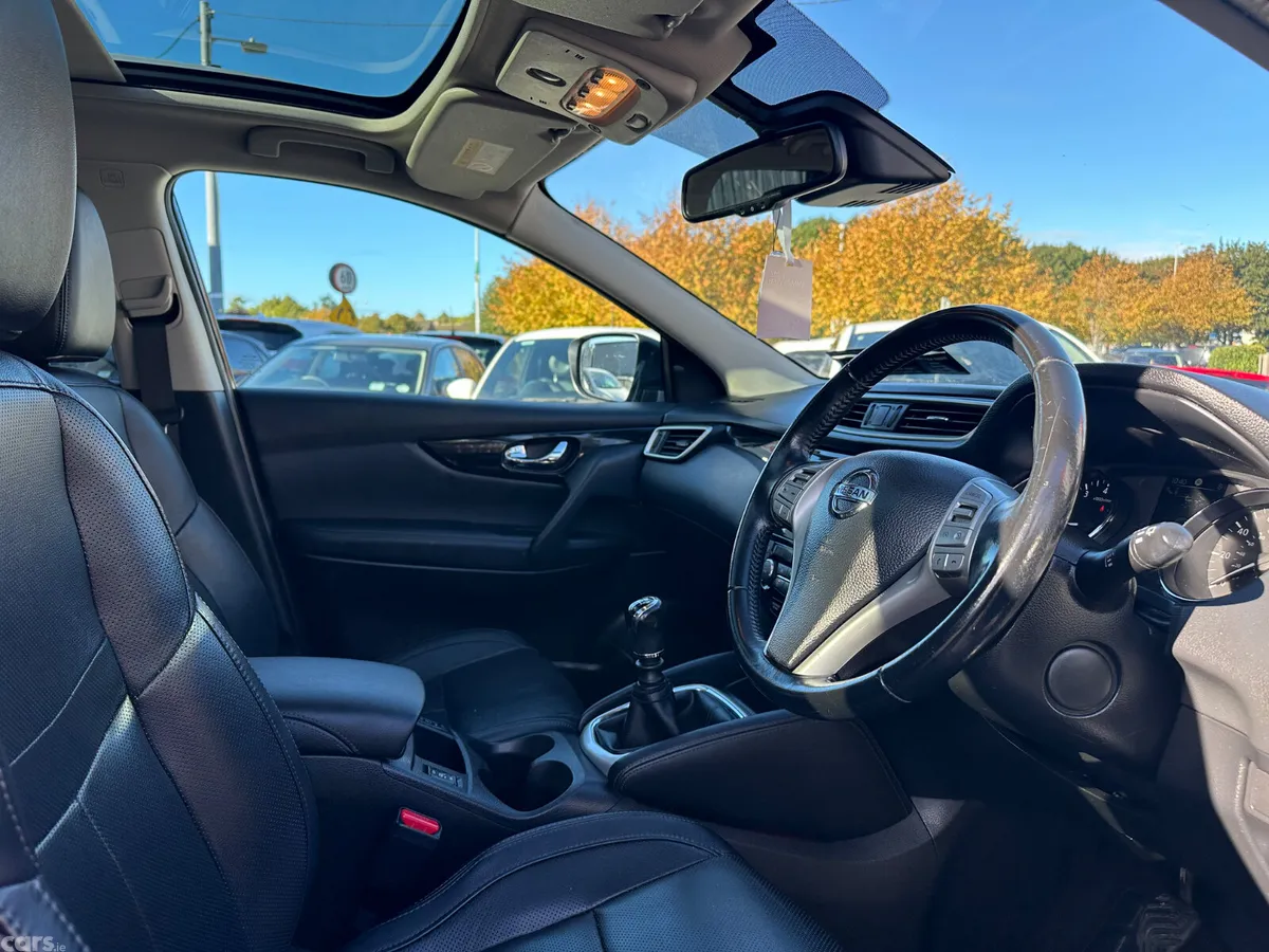Nissan Qashqai SUV, Petrol, 2017, Blue