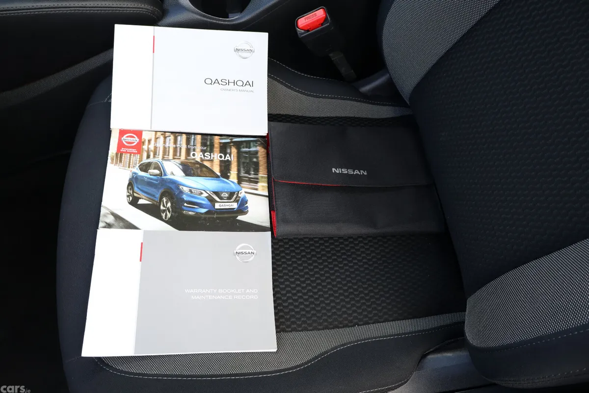 Nissan Qashqai SUV, Diesel, 2017, Blue
