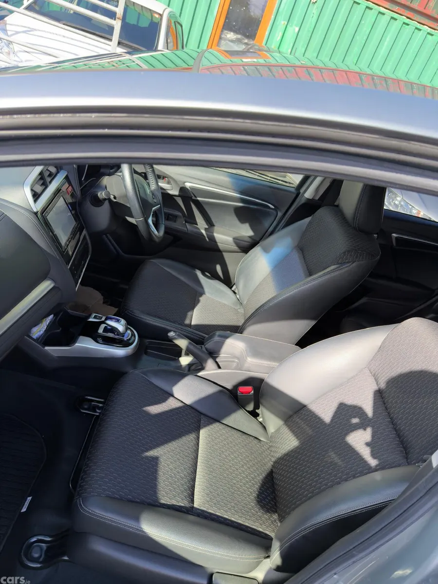 Honda Fit Hatchback, Petrol Hybrid, 2017, Silver